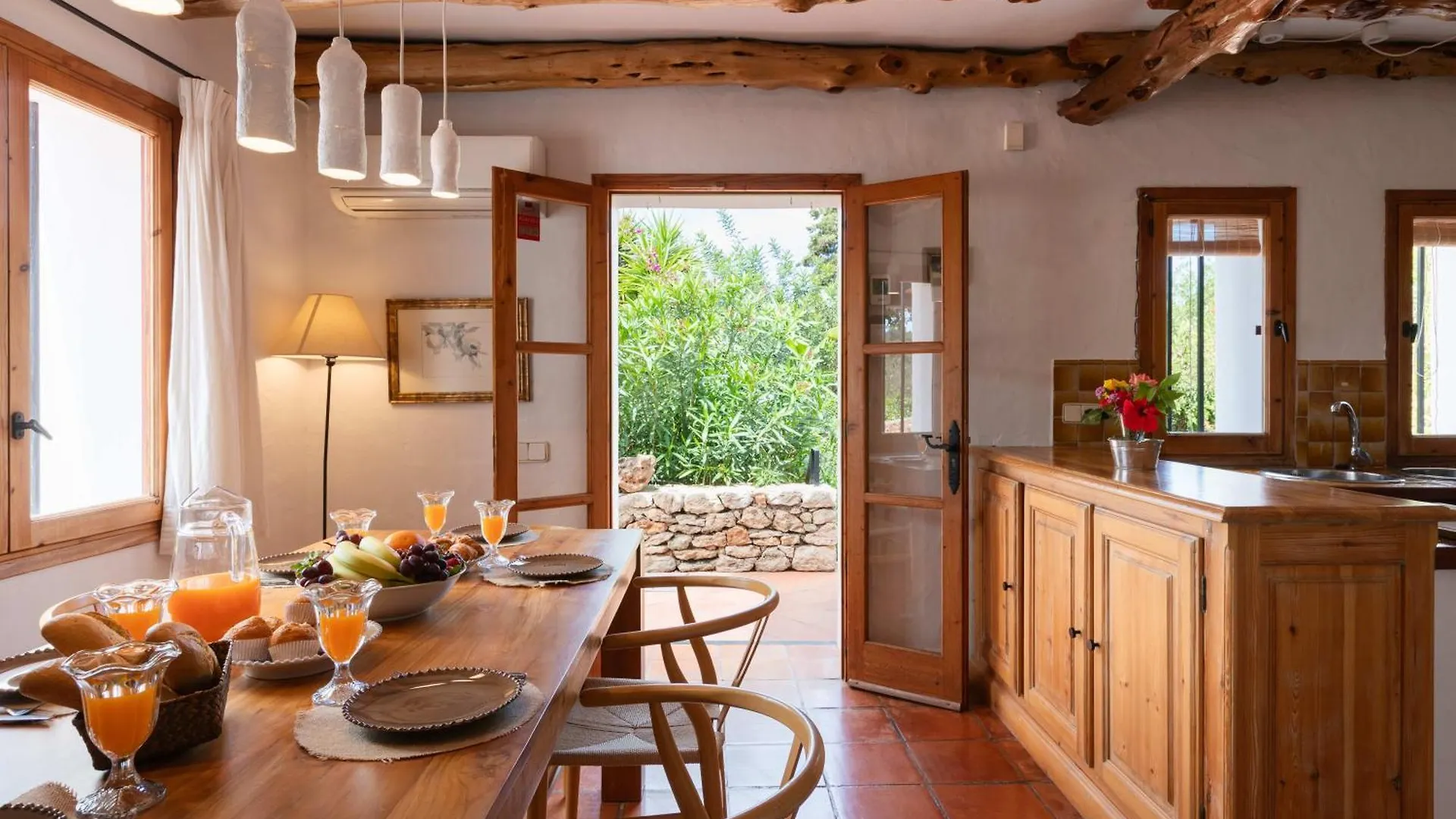 New! Villa Can Guillem Patri San Carlos